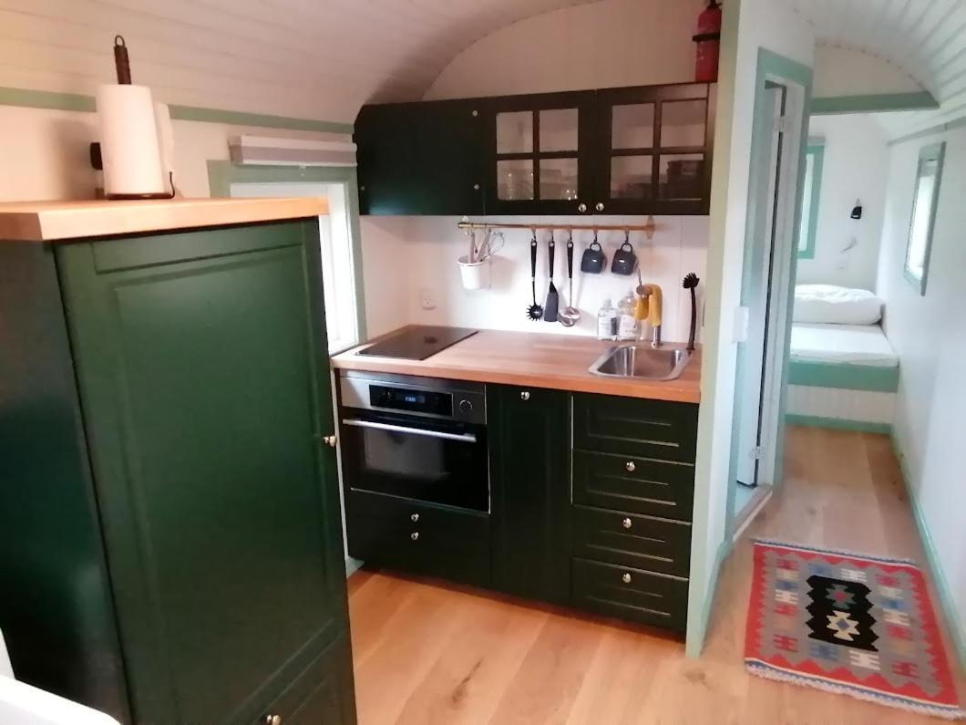 Guesthouse Gjoel Gjol Экстерьер фото